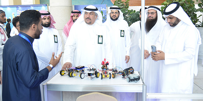 اختتام فعاليات معرض الروبوتات والاختراعات بجامعة 'المؤسس'