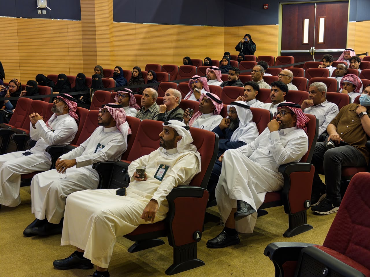 كلية التعدين تستعرض مؤشرات الخصوبة المعدنية لرواسب النحاس البورفيري في إقليم الدوادمي